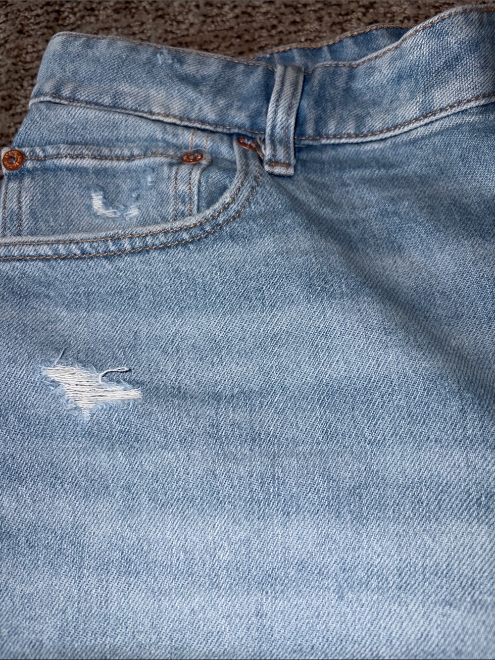 American Eagle AE x Sydney Sweeney embroidered denims shorts - Picture 8 of 14